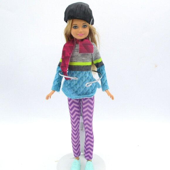 Stacie Barbie Doll Sister Winter Outfit Black Hat Scarf Sweater Chevron Pants & - Picture 1 of 7